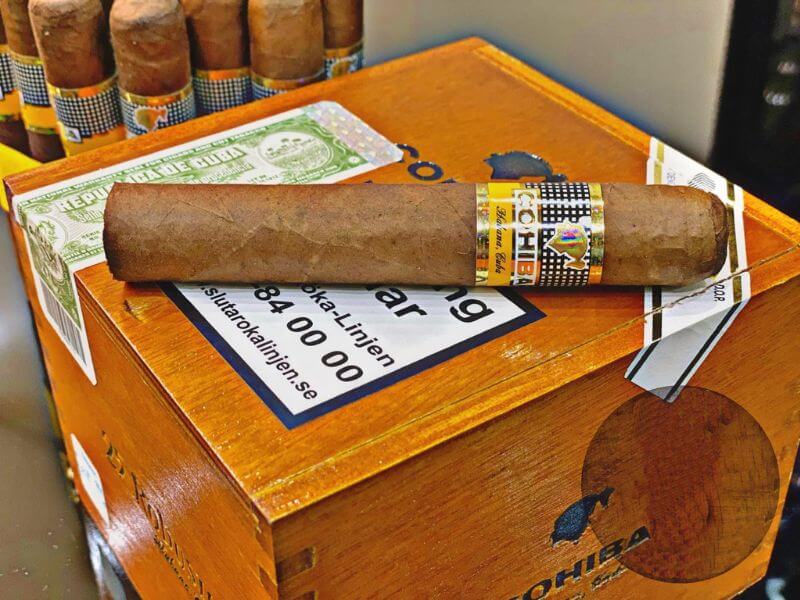 Xì gà vàng - món quà đặc biệt tới từ Cuba